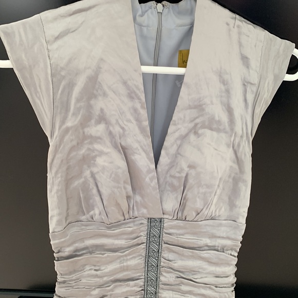 Full length silver Nicole Miller gown - Picture 3 of 10